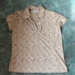 Women’s golf shirt